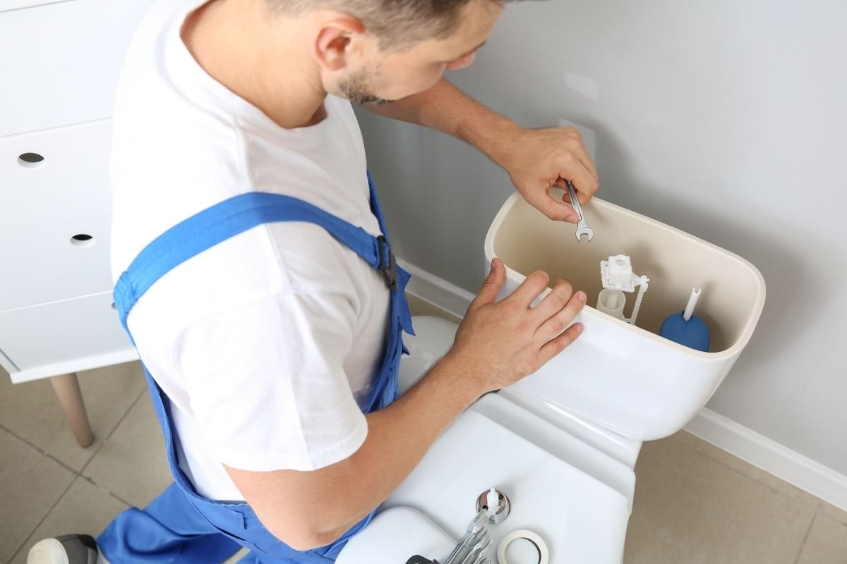 How to Stop a Running Toilet: A Comprehensive Guide